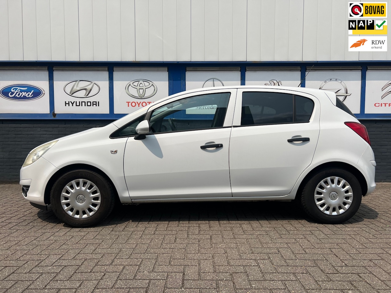Opel Corsa - 1.2-16V Selection 06-2009 147000KM NWE.APK 3995EU - AutoWereld.nl