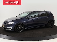 Volkswagen Golf - 1.4 TSI GTE | Panoramadak | Stoelverwarming | Adaptive cruise | Camera | Trekhaak | Carpla