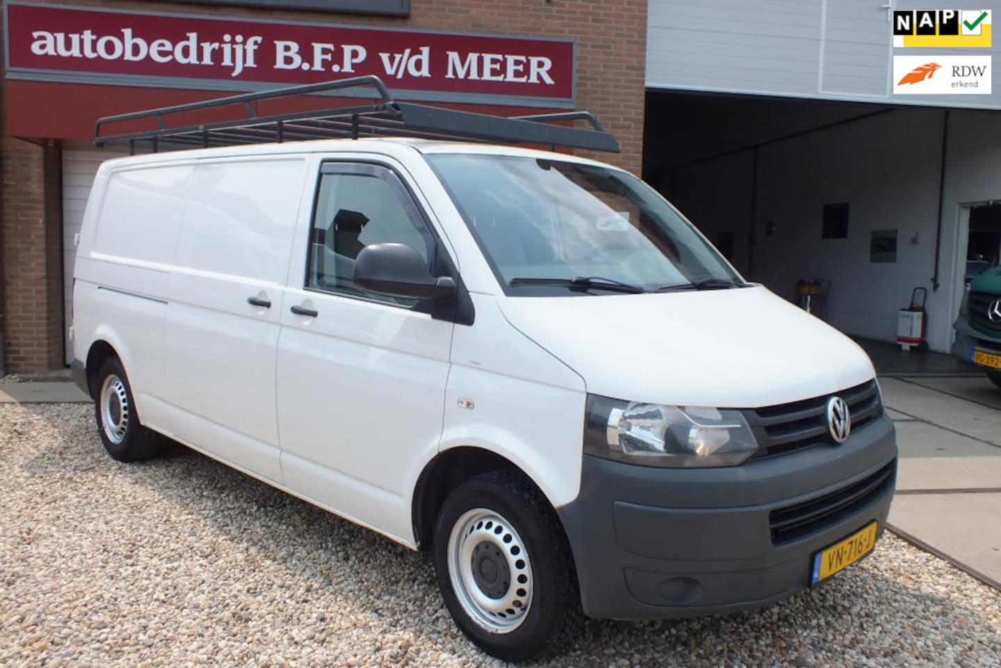 Volkswagen Transporter - 2.0 TDI L2H1 Baseline 3-zits - AutoWereld.nl