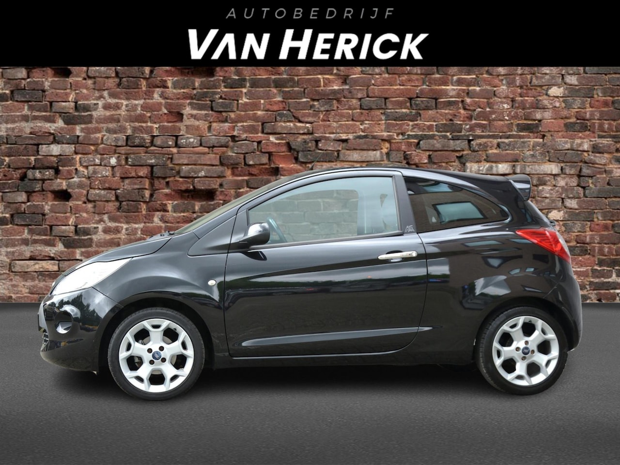 Ford Ka - 1.2 Titanium X start/stop | Airco | Lm Velgen - AutoWereld.nl