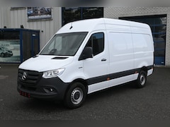 Mercedes-Benz eSprinter - 320 L2H2 Pro 56kWh Winter pakket plus, DC laden 115kW