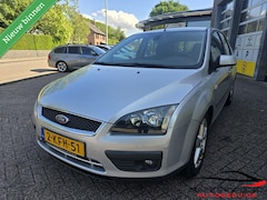 Ford Focus - 1.6-16V Champion