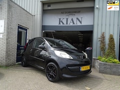 Peugeot 107 - 1.0-12V XS