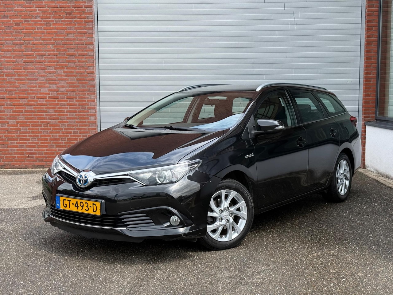 Toyota Auris Touring Sports - 1.8 Hybrid Aspiration | NAVI | AIRCO | NAP - AutoWereld.nl