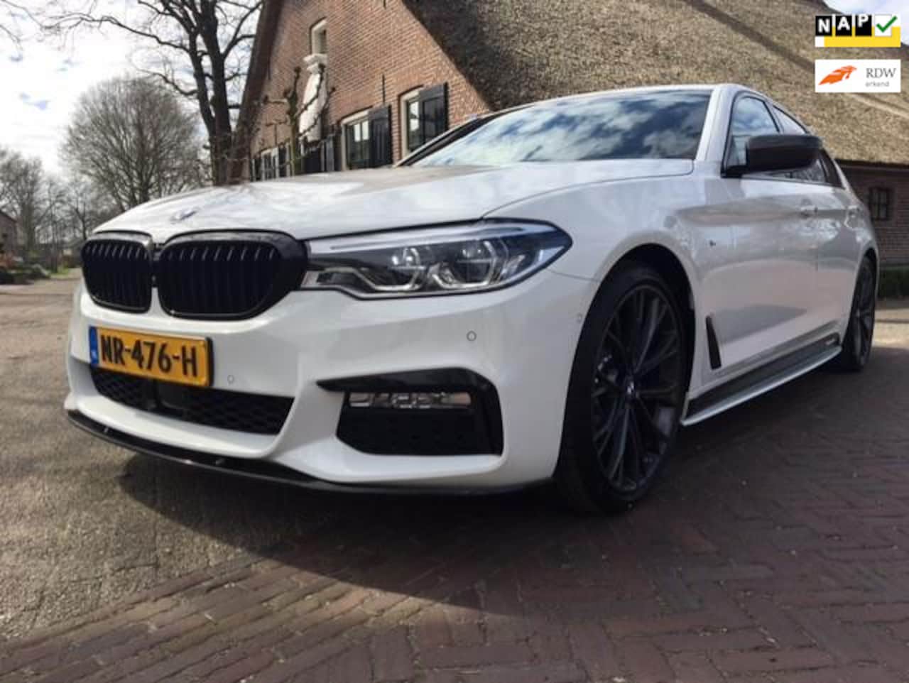 BMW 5-serie - 520d High Executive M PERFORMANCE BOMVOL!! UNIEKE AUTO ORIGINEEL NL GELEVERD! SCHUIFDAK/HE - AutoWereld.nl
