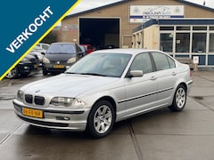 BMW 3-serie - 320i Executive |Clima |CruiseC |NieuweAPK