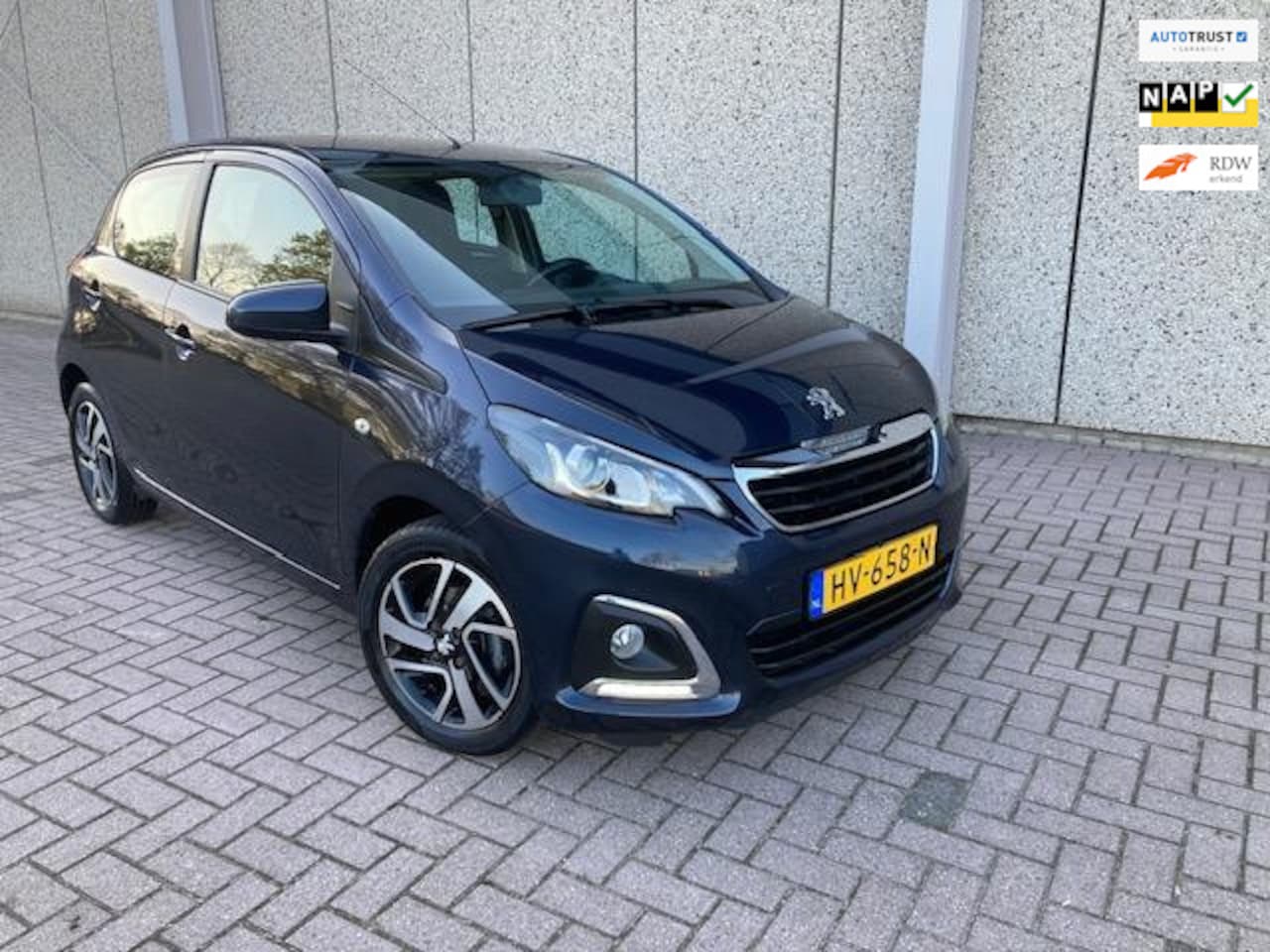 Peugeot 108 - 1.0 e-VTi Allure Luxe uitvoering, origineel Nederlands ? - AutoWereld.nl