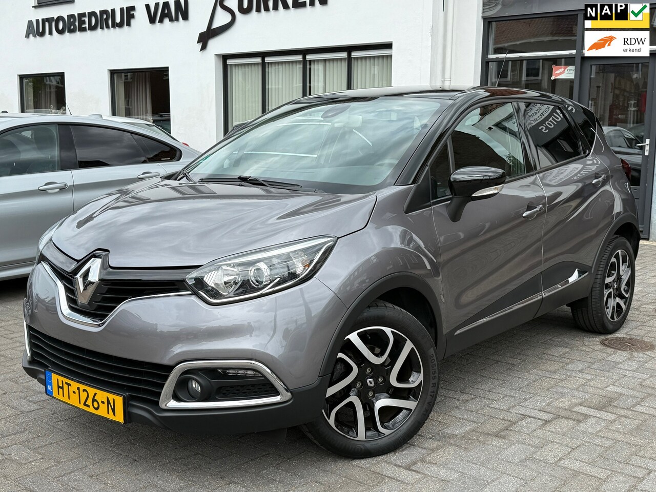 Renault Captur - 1.2 TCe Dynamique 1.2 TCe Dynamique, Automaat, Achteruitrijcamera, Trekhaak, Navigatie, Parkeersensoren - AutoWereld.nl
