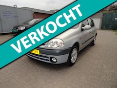 Renault Clio - 1.4 RN 5 DRS (KM 137629 NAP) NIEUWSTAAT