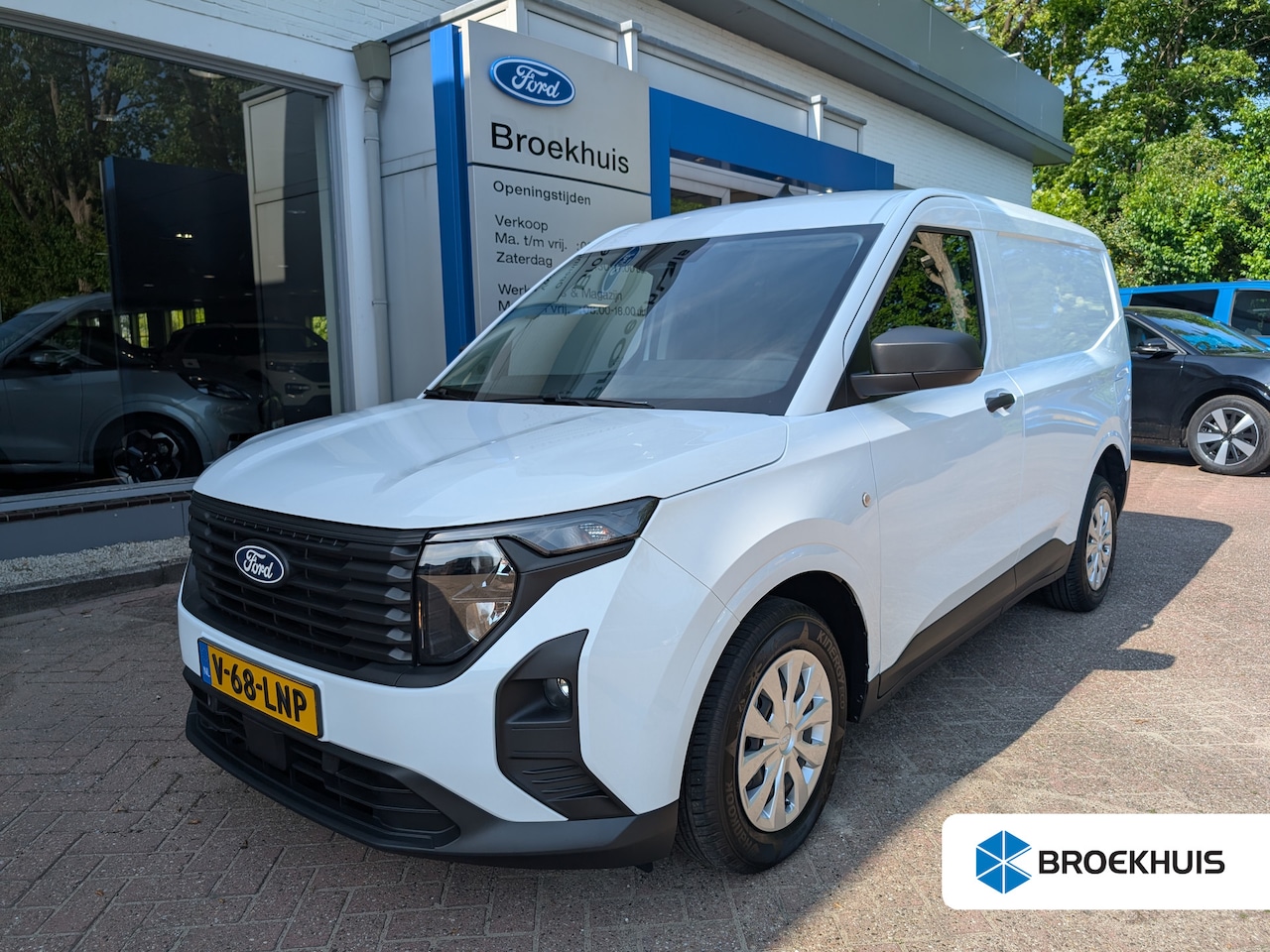 Ford Transit Courier - 1.0 EcoBoost Trend 125pk | Parkeersensoren |Clima | Schuifdeur | Cruise Control | DAB | Bl - AutoWereld.nl