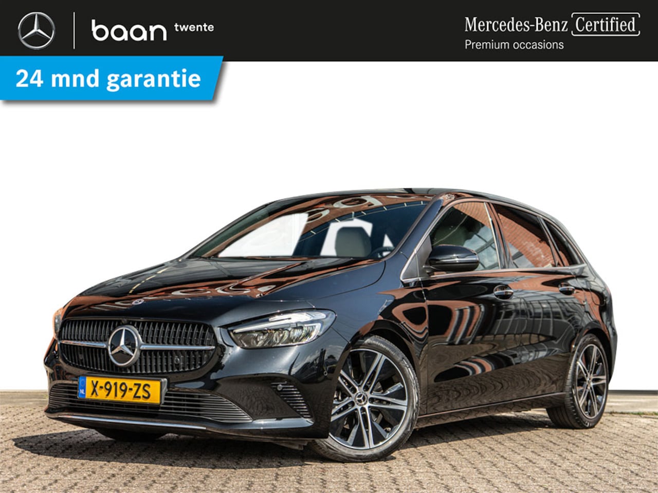 Mercedes-Benz B-klasse - B 180 Luxury Line | Trekhaak | Sfeerverlichting | Winterpakket | Keyless Go - AutoWereld.nl
