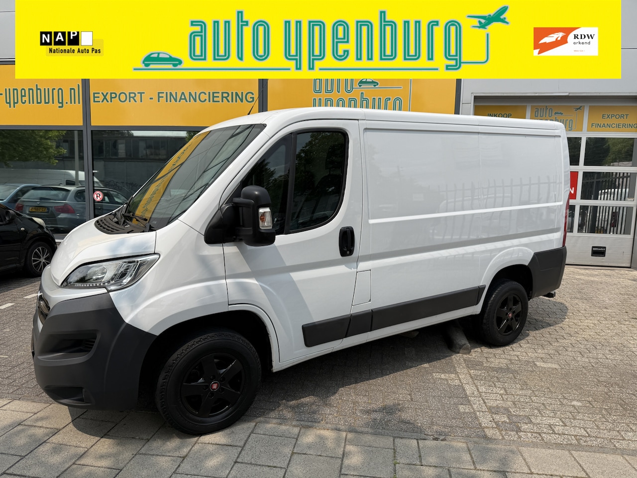 Fiat Ducato - 30 2.3 MultiJet L1H1 Exclusive * Marge (GEEN BTW BETALEN) * Navi * Cilmatronic * 3-PERSOON - AutoWereld.nl