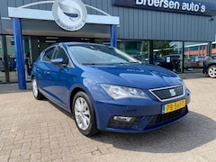 Seat Leon - 1.0 EcoTSI 115PK Style Business Intense met Smartlink, P.SensV+A en AllSeason banden