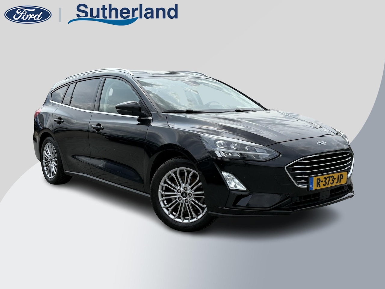 Ford Focus Wagon - 1.0 EcoBoost Titanium Wagon | Winter Pack | Adaptive cruise control | Camera | Navigatie | - AutoWereld.nl