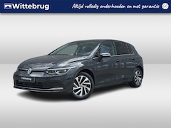 Volkswagen Golf - 1.4 eHybrid 204PK Style / Memory Seat / Achteruitrijcamera / LED / Digitale Cockpit / Park