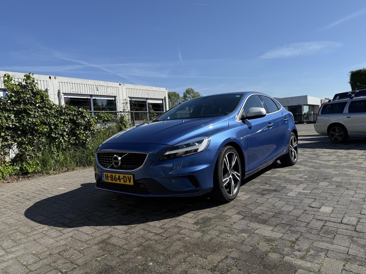 Volvo V40 - 2.0 T2 R-Design 2.0 T2 R-Design - AutoWereld.nl