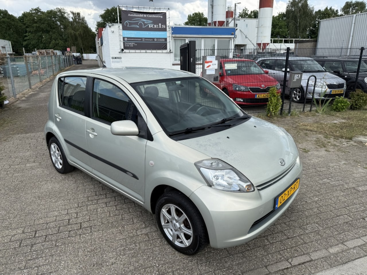Daihatsu Sirion 2 - 1.0-12V Premium*NIEUWAPK*LMVELGEN* - AutoWereld.nl