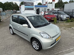Daihatsu Sirion 2 - 1.0-12V Premium*NIEUWAPK*LMVELGEN
