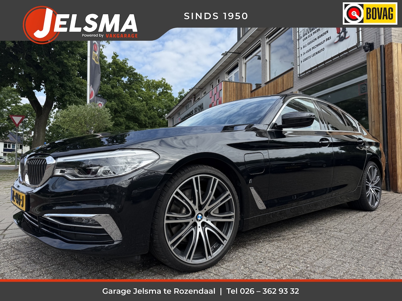BMW 5-serie - 530e iPerformance High Exe., Sport-leder | HUD | Camera - AutoWereld.nl