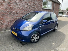 Toyota Aygo - 1.0-12V +