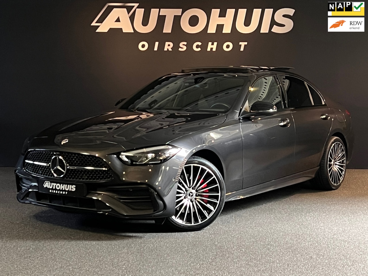 Mercedes-Benz C-klasse - 300 e AMG Line Limousine Pano/Memoryseats//Camera/Ambientlight/19"/Keyless - AutoWereld.nl