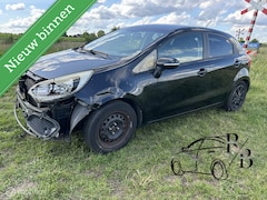 Kia Rio - 1.2 CVVT Super Pack LEES TEKST