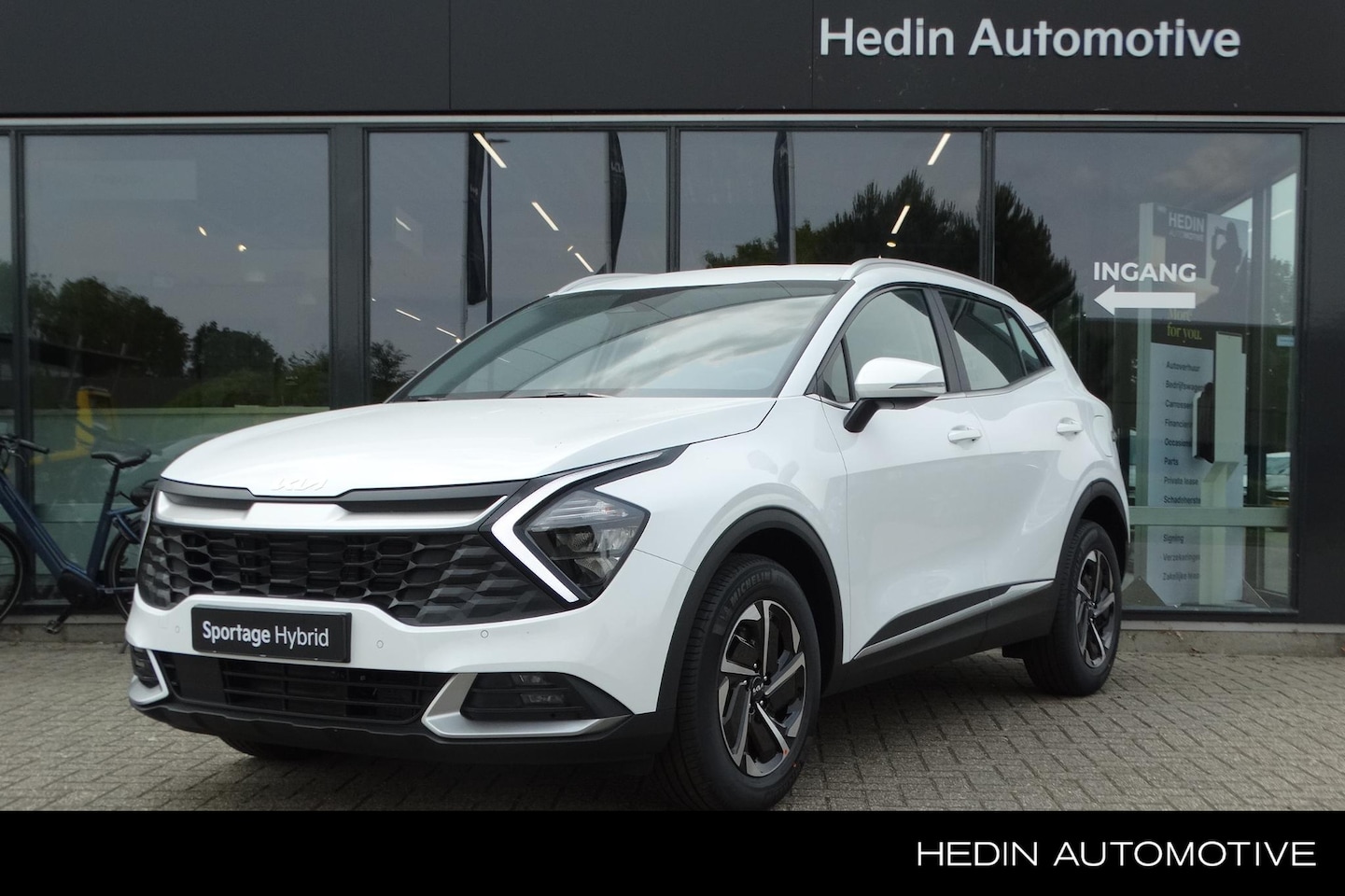 Kia Sportage - 1.6 T-GDi Hybrid DynamicLine | Achteruitrijcamera | Parkeersensoren Voor + Achter | Naviga - AutoWereld.nl