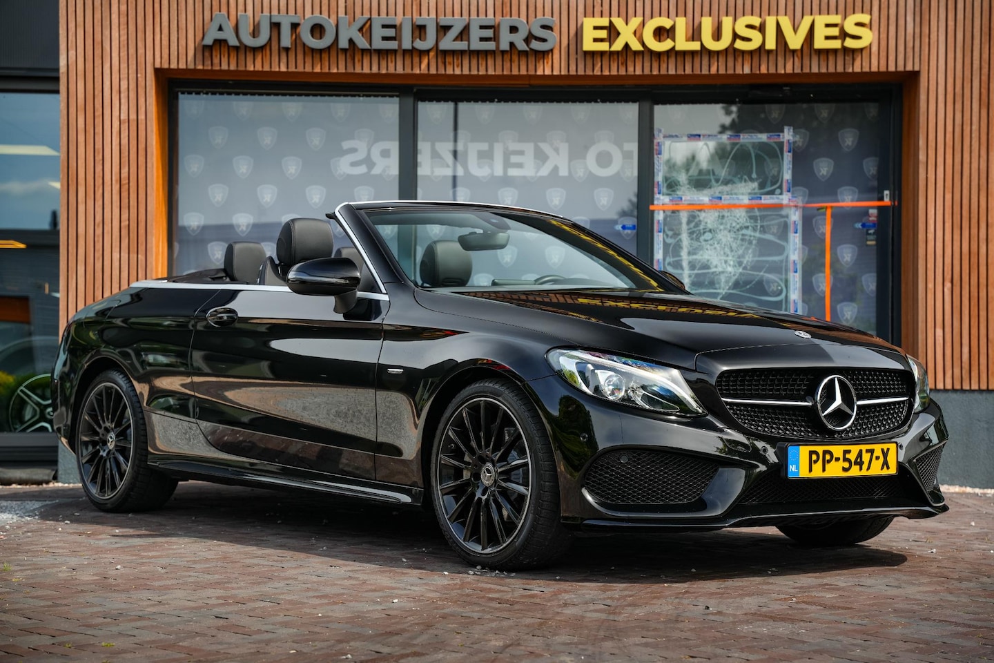 Mercedes-Benz C-klasse Cabrio - 180 Edition 1 AMG Airscarf Stoelverw. Navi Leer/Alcantara 19''LM - AutoWereld.nl