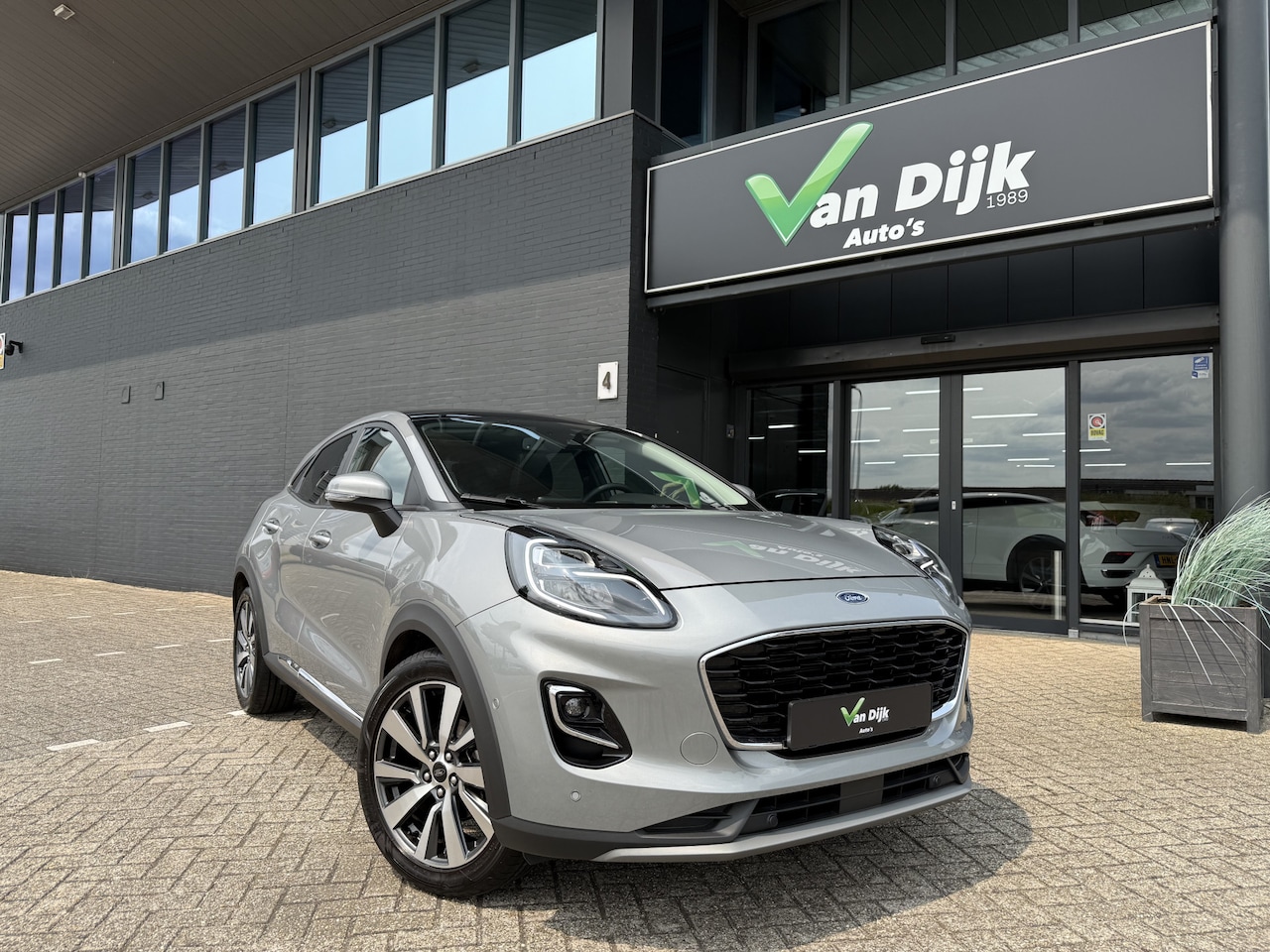 Ford Puma - 1.0 Autom.Panodak Navi Camera Trekhaak - AutoWereld.nl