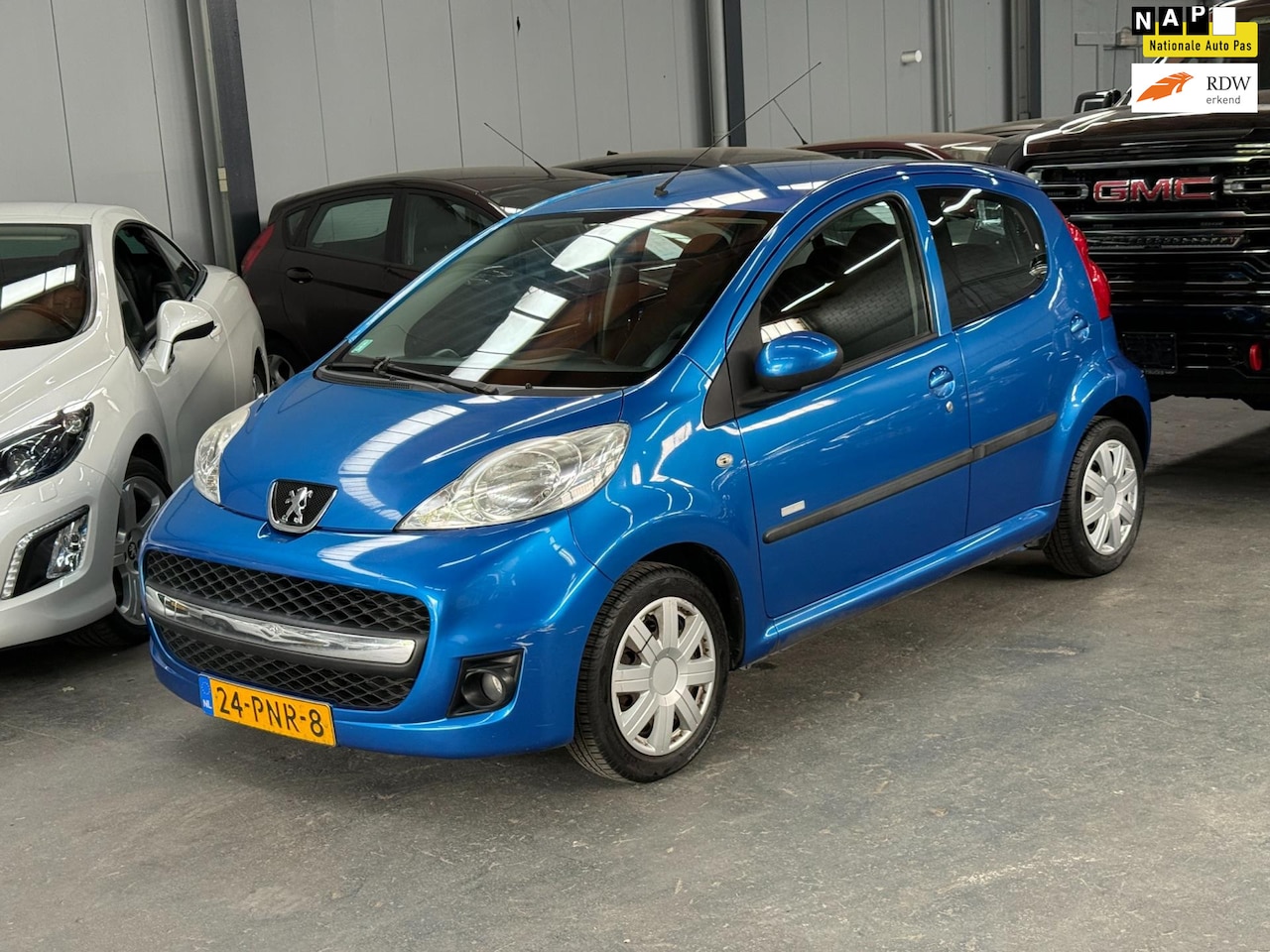 Peugeot 107 - 1.0-12V Millesim 200 APK NAP Cruise Control - AutoWereld.nl