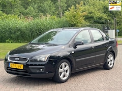 Ford Focus - 1.6-16V First Edition/APPLE CARPLAY/AIRCO/CRUISE/NAVI/TREKHAAK