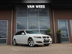 BMW 3-serie Touring - 325i E91 High Executive | Automaat | Youngtimer | Leer | Navi | 18 inch | Xenon | Dakraam