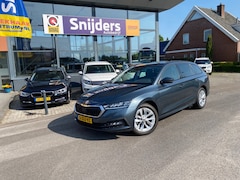 Skoda Octavia Combi - 1.0 TSI Style NAVI/PDC/CLIMA