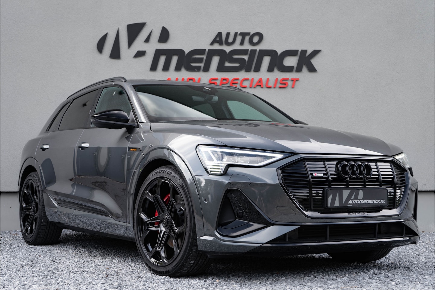 Audi e-tron - 55 S-line Quattro / Luchtvering/ Standkachel/ Cruise Control/ Panoramadak/ 300kW (408PK) - AutoWereld.nl
