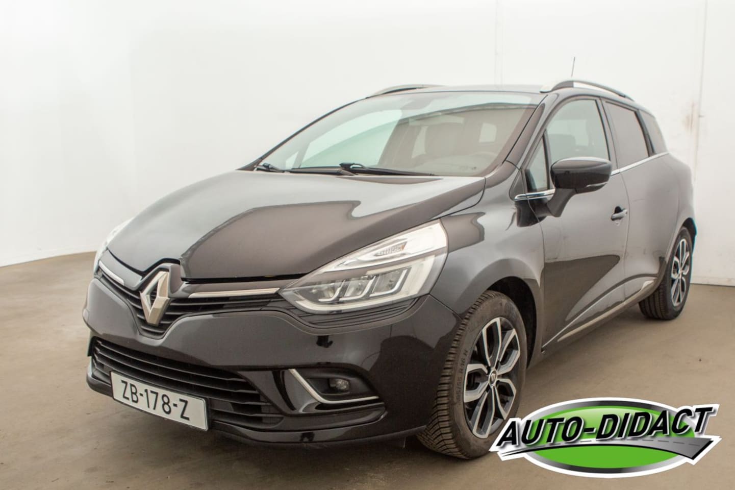 Renault Clio - 1.5 DCI Intens Navi - AutoWereld.nl