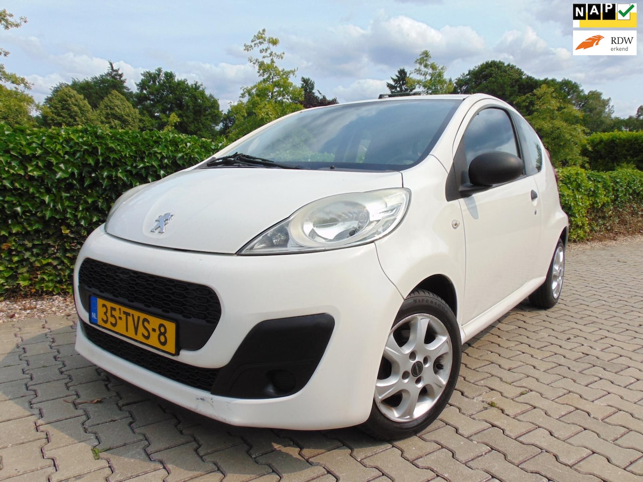 Peugeot 107 - 1.0 Access Accent 1.0 Access Accent , Airco / Stuurbekrachtiging / Isofix / Lm Velgen. - AutoWereld.nl