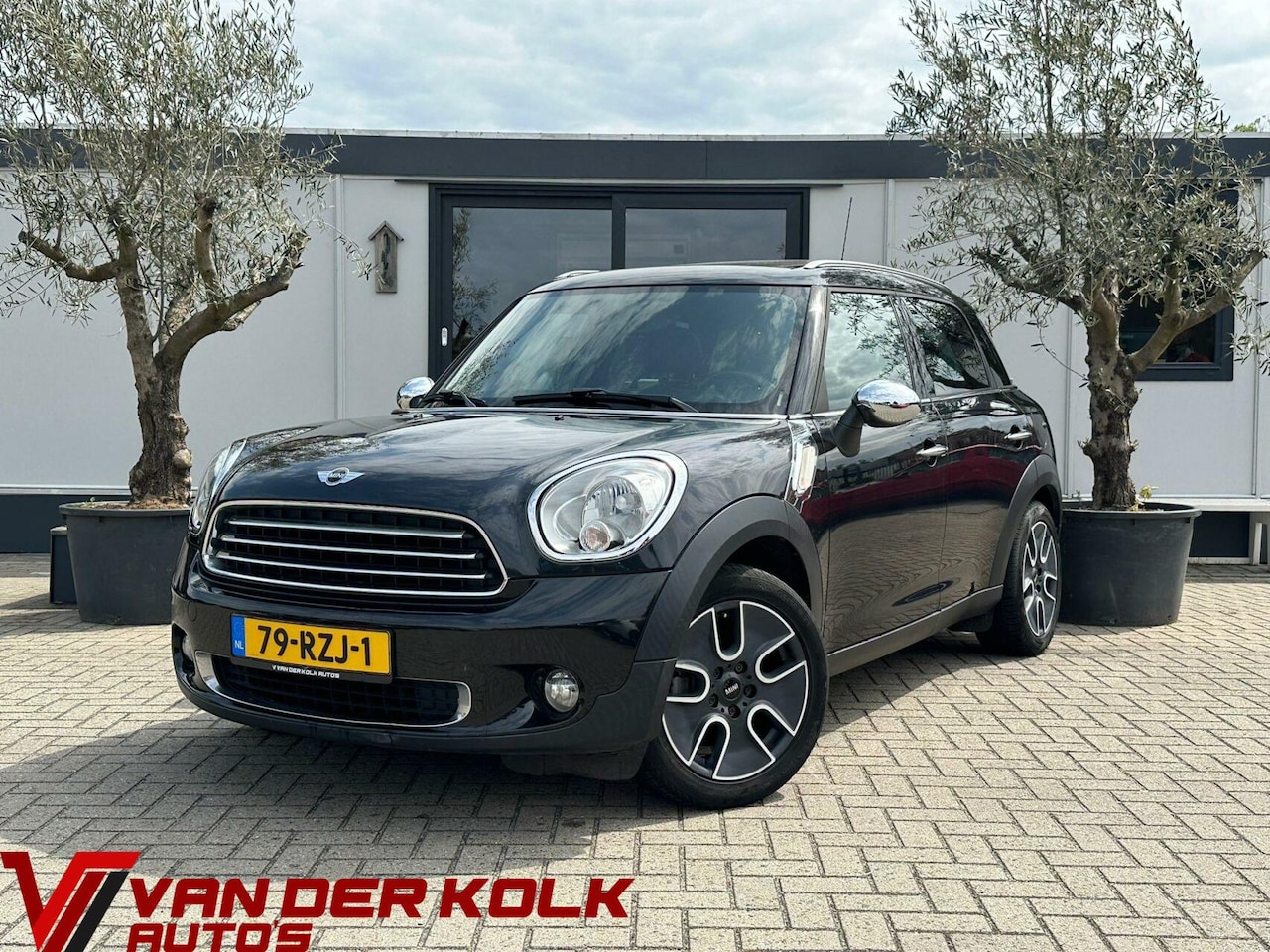 MINI Countryman - 1.6 Cooper Panorama Leder Cruise Lichtmetaal Airco - AutoWereld.nl