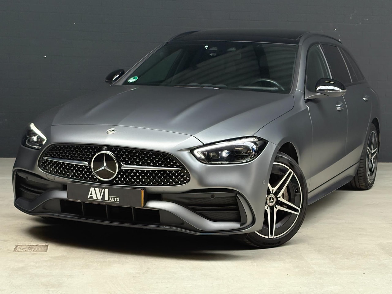 Mercedes-Benz C-klasse Estate - 300 e AMG Magno Night Pakket Pano.dak Leer - AutoWereld.nl