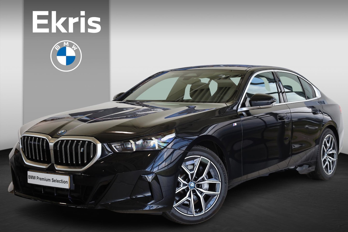 BMW i5 - eDrive40 M Sportpakket | Comfortstoelen | Driving Assistant Plus - AutoWereld.nl