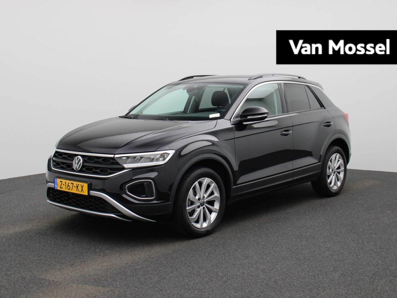 Volkswagen T-Roc - 1.0 TSI Life 110 PK | Camera | Keyless | Climatronic | Parkeersensoren | Getint glas | App - AutoWereld.nl