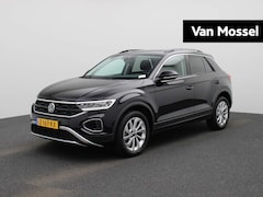 Volkswagen T-Roc - 1.0 TSI Life 110 PK | Camera | Keyless | Climatronic | Parkeersensoren | Getint glas | App