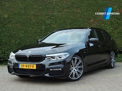 BMW 5-serie Touring - 540i xDrive High Executive | Panoramadak | Headup | Trekhaak | 20 inch | Camera
