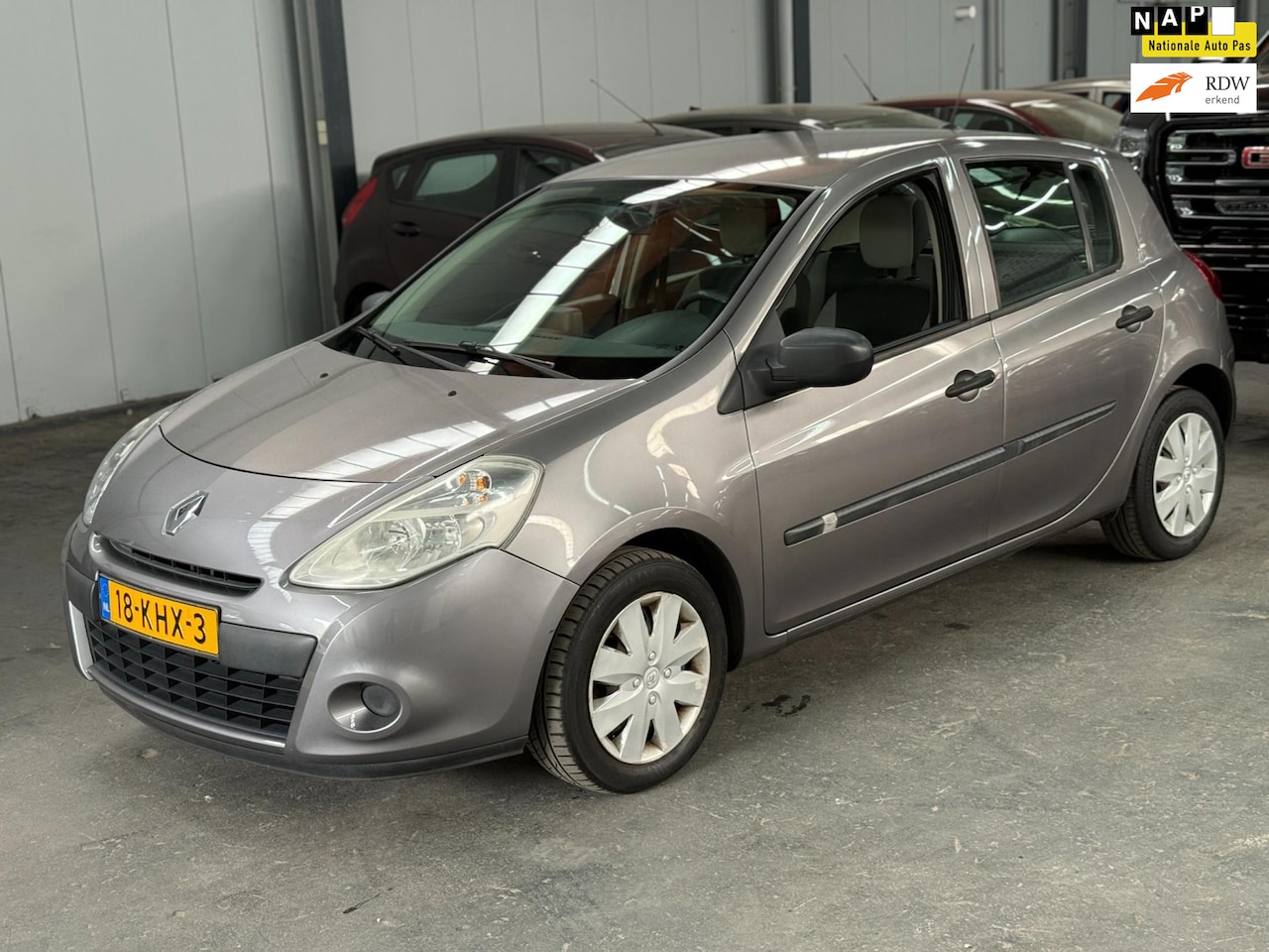 Renault Clio - 1.2 TCe Special Line APK NAP Navi Airco - AutoWereld.nl