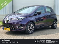 Renault Zoe - R135 Evolution 52 kWh / 1e Eigenaar / Dealer Onderhouden / Apple & Android Carplay / Navig