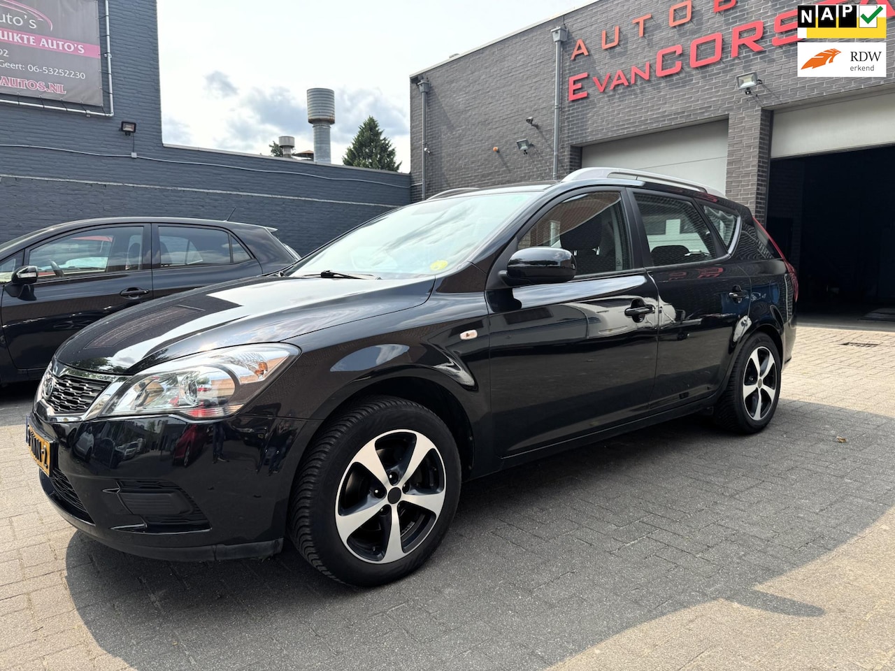 Kia Cee'd Sporty Wagon - 1.4 CVVT X-tra 1.4 CVVT X-tra - AutoWereld.nl