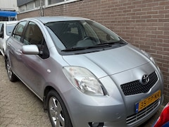Toyota Yaris - 1.3 VVTi Luna