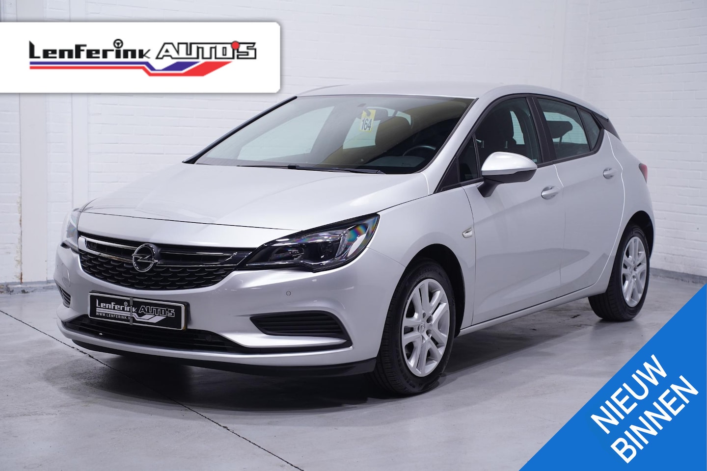 Opel Astra - 1.0 Edition Navi PDC v+a Cruise Apple Carplay/Android auto - AutoWereld.nl