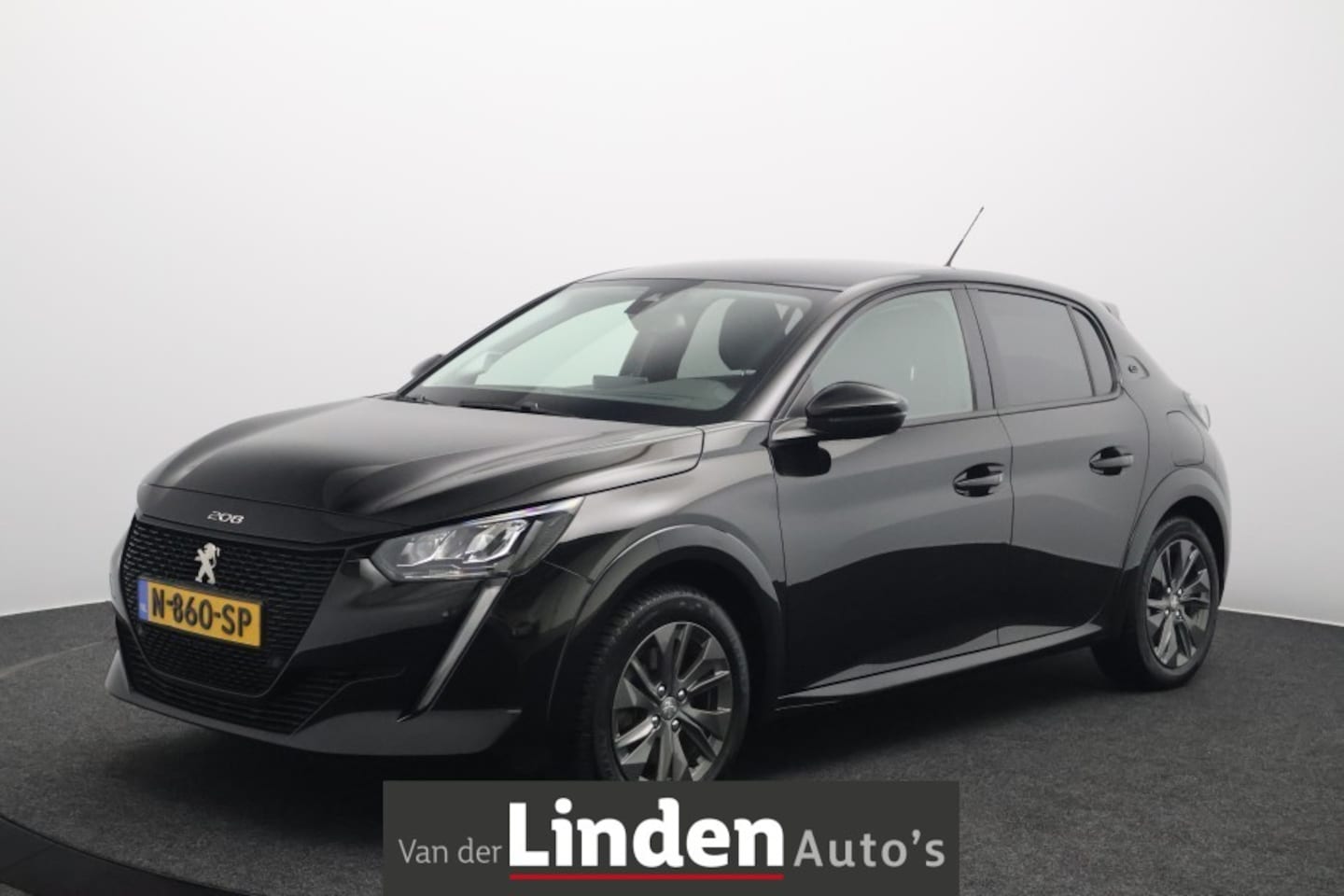 Peugeot e-208 - EV Allure kWh 3-Fase | SOH 94% | Carplay & Android | Parkeersensoren - AutoWereld.nl
