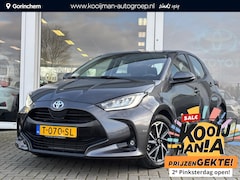 Toyota Yaris - 1.5 Hybrid Dynamic | 1e Eigenaar | Nieuw Geleverd & Onderhouden | Parkeersensoren achter |