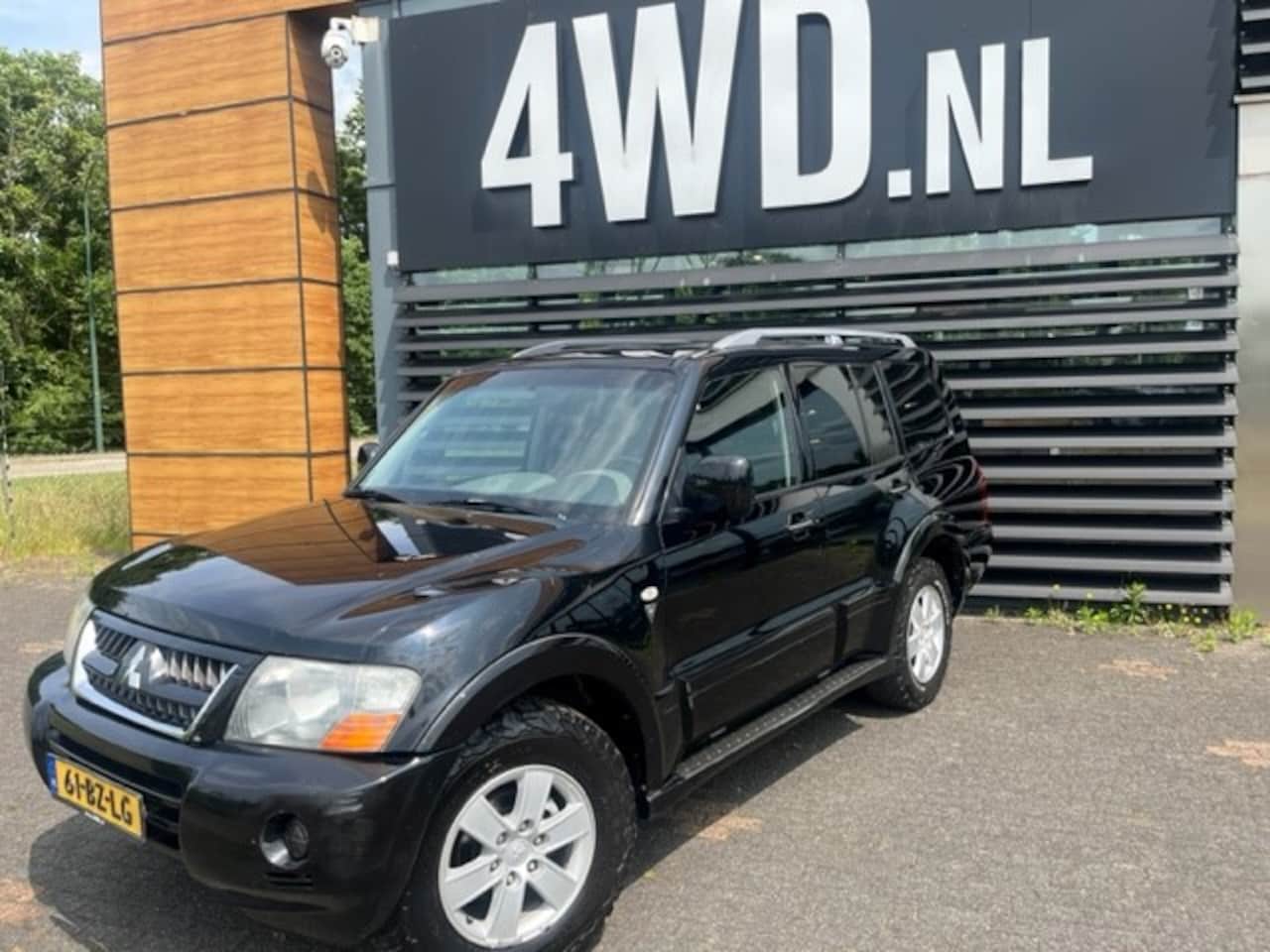 Mitsubishi Pajero - 3.2 Di-D AUT 4WD LWB / AIRCO/ CRUISE / LEDER / NIEUWE APK EXPORT PRICE € 5790 EXCL AUTO ME - AutoWereld.nl